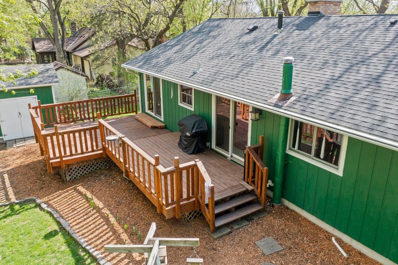 10220 Park View Cir, Bloomington, MN 55431