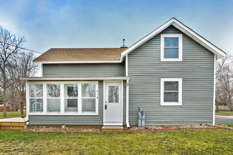 416 3rd St N, Dundas, MN 55019