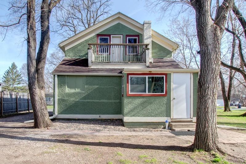 307 9th St W, Northfield, MN 55057