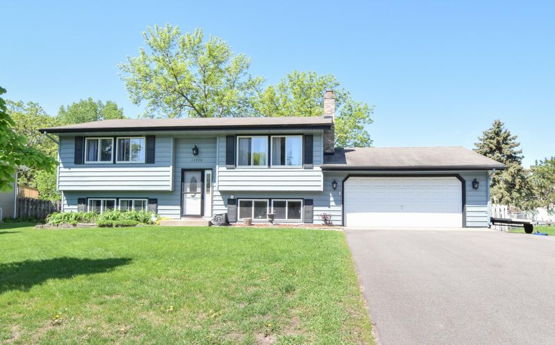 13970 Silverod St NW, Andover, MN 55304