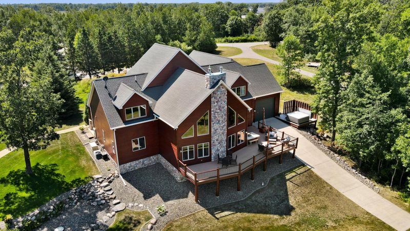 5784 Mcgowan Rd, Brainerd, MN 56401