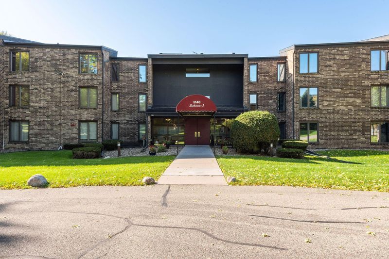 5140 W 102nd St #303, Bloomington, MN 55437