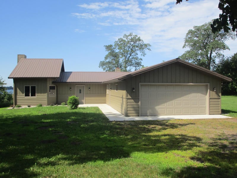 36562 Oak Point Dr, New York Mills, MN 56567