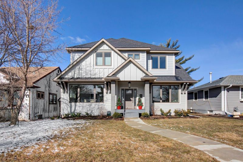 5804 York Ave S, Edina, MN 55410