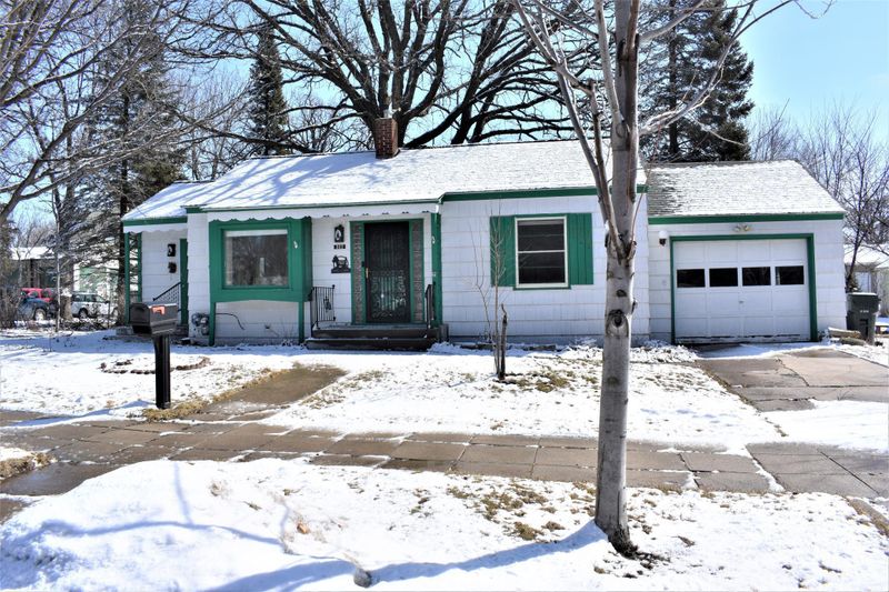 803 Maple St, Alexandria, MN 56308