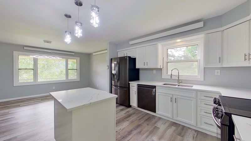 18209 Whitetail Ln, Altura, MN 55910