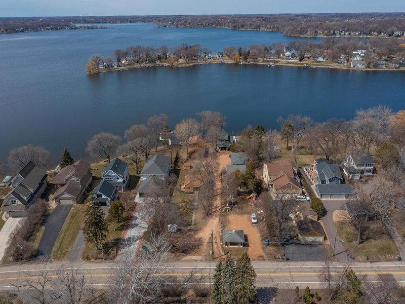 3884 Sunset Dr, Spring Park, MN 55384