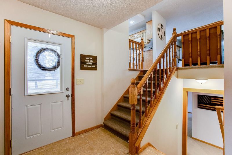 5690 277th St, Wyoming, MN 55092