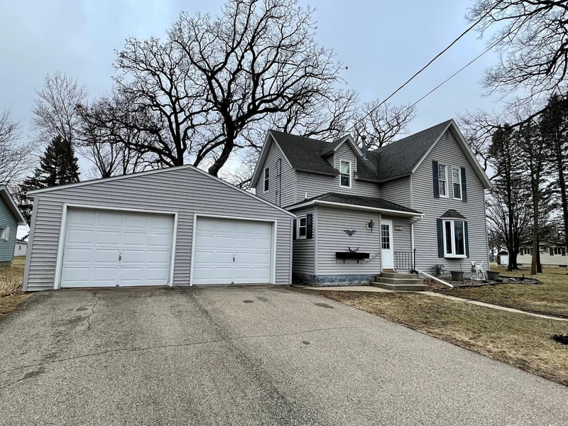 405 Ash St SW, Rose Creek, MN 55970