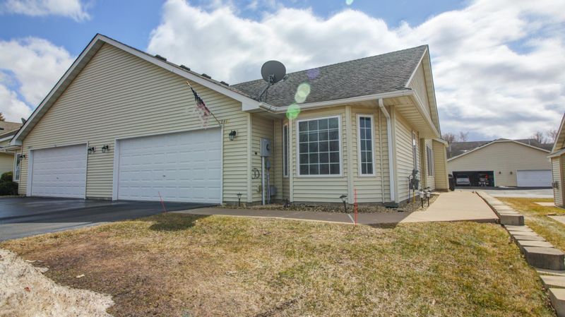 13447 Newlander Ave, Lindstrom, MN 55045