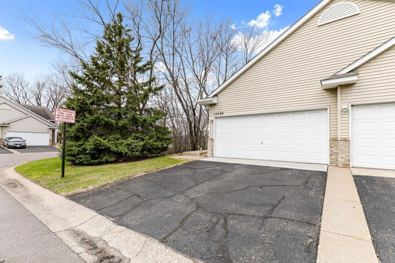 13220 Vintage St NW #14, Coon Rapids, MN 55448