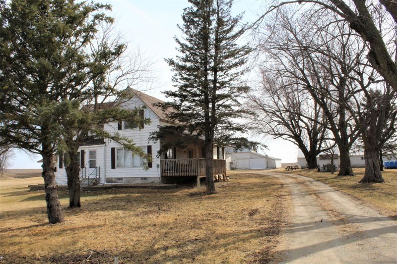 64059 250th St, Dexter, MN 55926