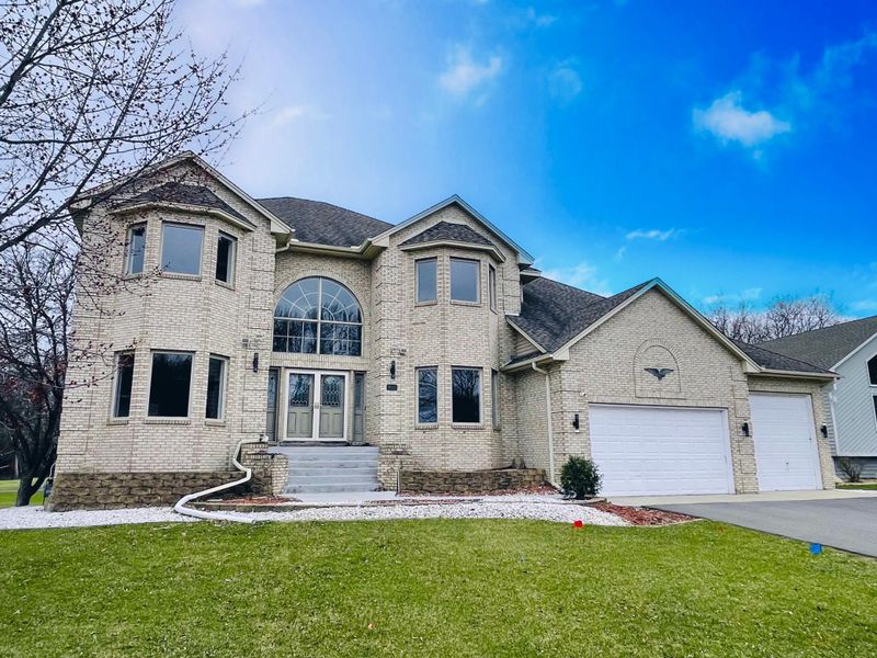 3125 Berwick Knoll, Brooklyn Park, MN 55443