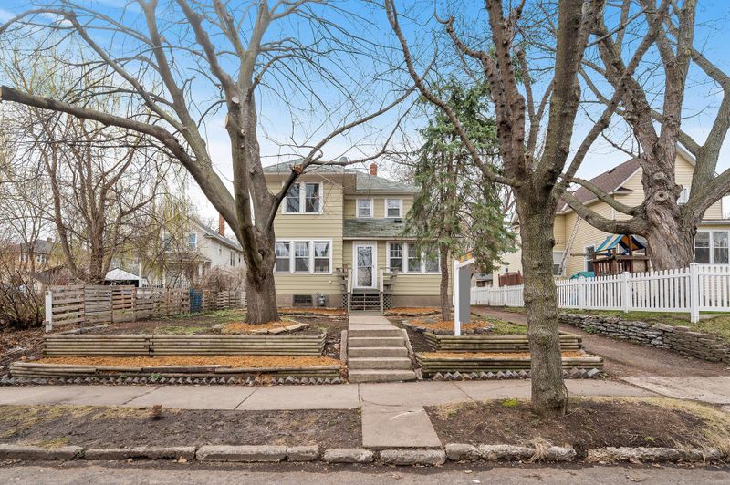 216 Winifred St W, Saint Paul, MN 55107