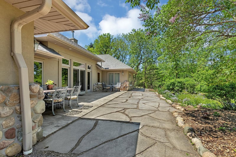 38963 Timber Rd, Avon, MN 56310