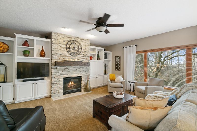 17130 Jackpine Ct, Lakeville, MN 55044