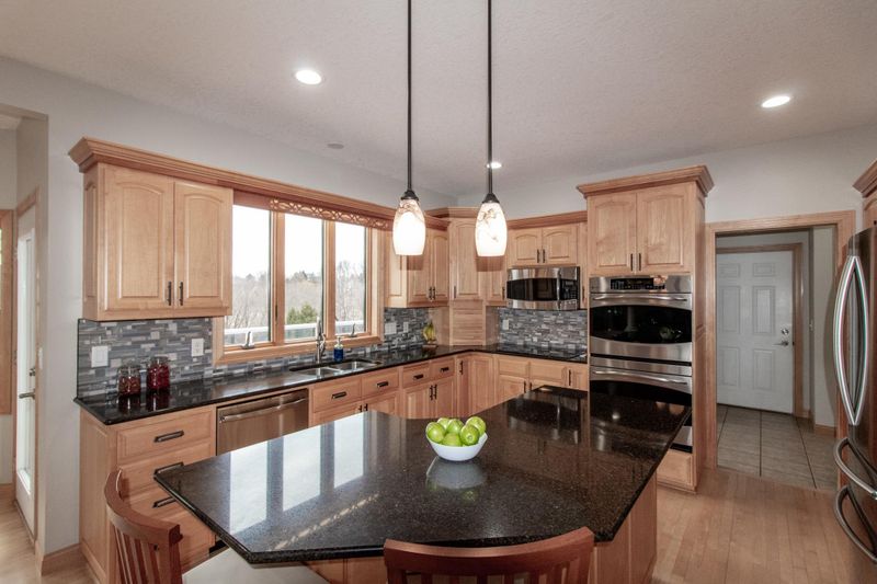 1052 Ridge Crest Ln NW, Rochester, MN 55901
