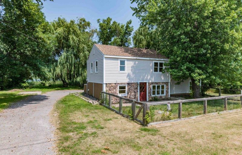 5176 County Road 11, Independence, MN 55357