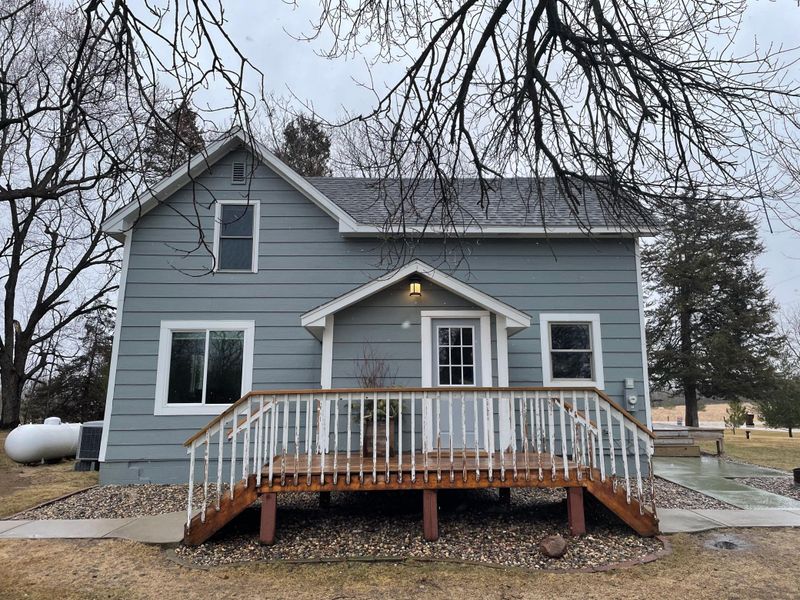 95 Newcomb Ave SW, Cokato, MN 55321