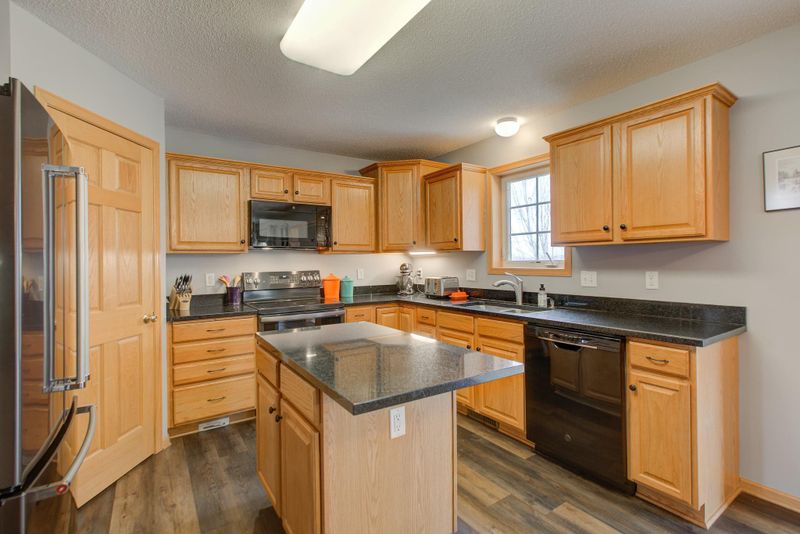 11491 16th Pl NE, Saint Michael, MN 55376