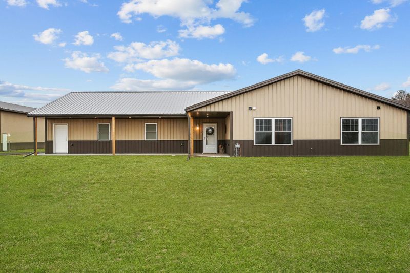11485 375th St, North Branch, MN 55056