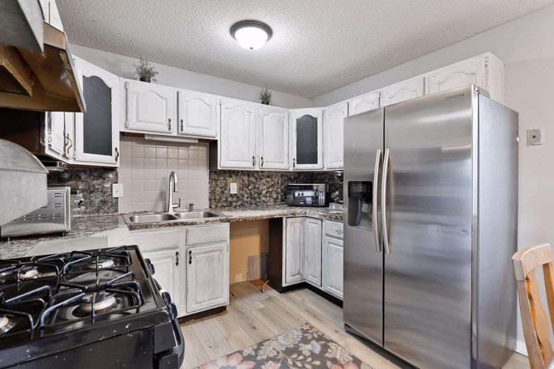 10716 Ilex St NW, Coon Rapids, MN 55448