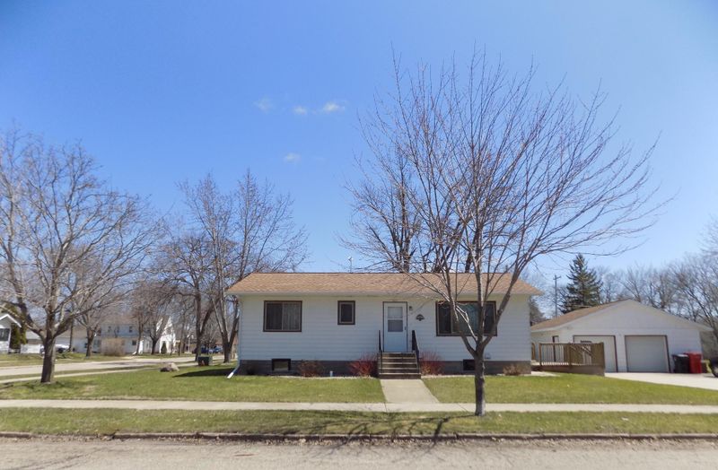 905 Bryant St, Alexandria, MN 56308