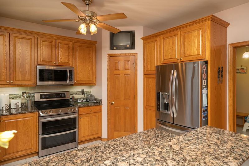 2221 Rocky Creek Dr NE, Rochester, MN 55906