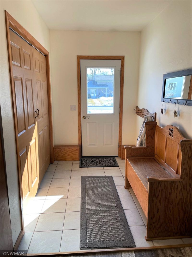 1010D 2nd St SE #D, Roseau, MN 56751