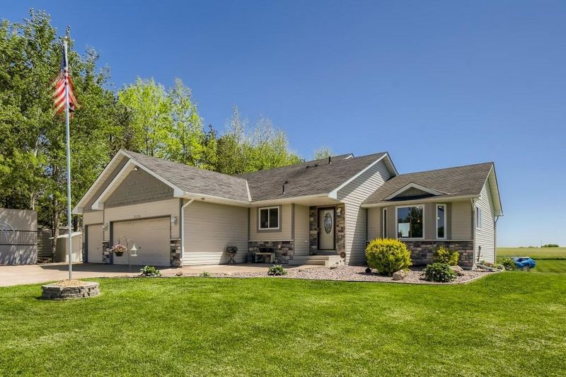 2196 285th Ave NE, Isanti, MN 55040