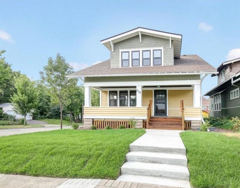 979 Iglehart Ave, Saint Paul, MN 55104