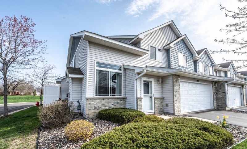560 Cannon Way, Dundas, MN 55019