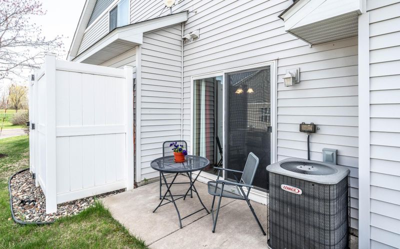 560 Cannon Way, Dundas, MN 55019