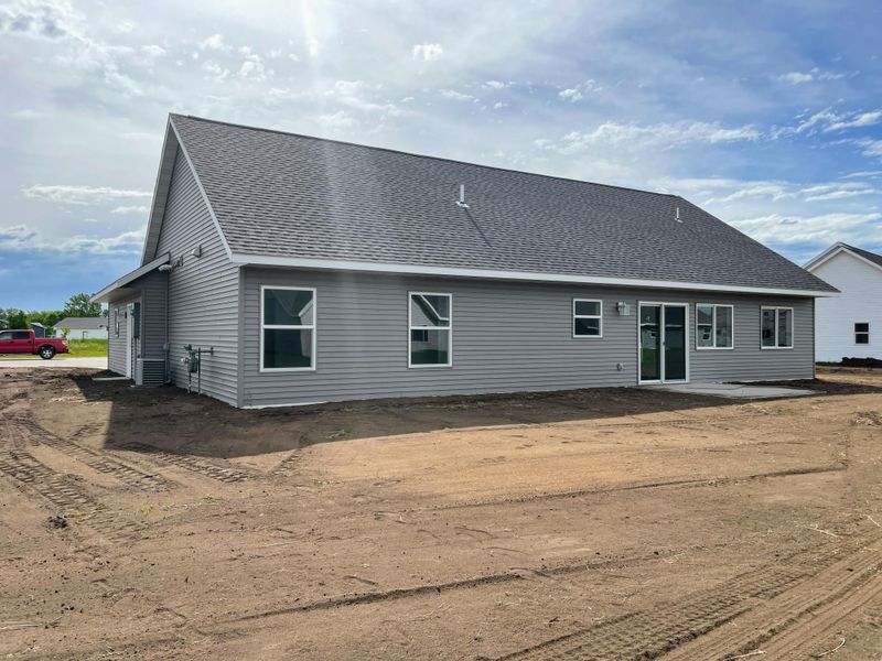 909 7th Ave NW, Perham, MN 56573