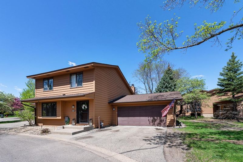 5427 Upper 147th St W, Apple Valley, MN 55124