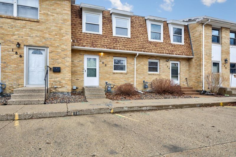 182 21st St NW, Owatonna, MN 55060