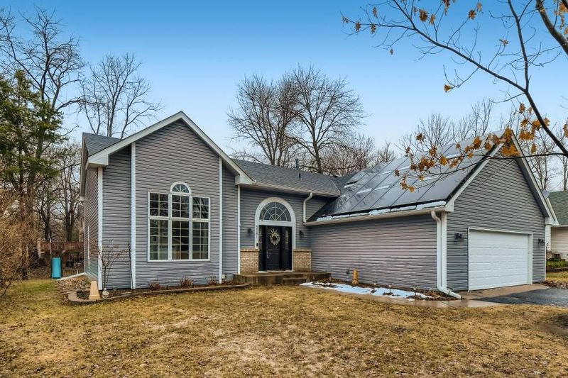5341 Cedarwood Ct, White Bear Lake, MN 55110