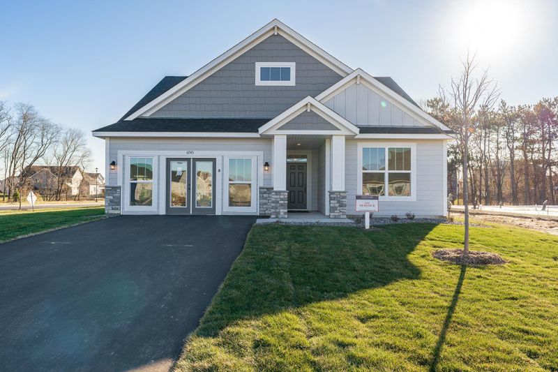 6745 92nd St S, Cottage Grove, MN 55016