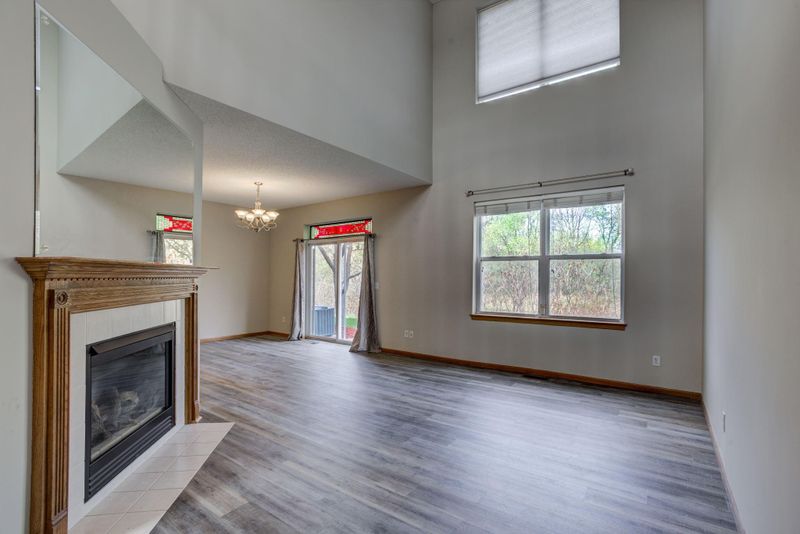 9004 Comstock Ln N, Maple Grove, MN 55311