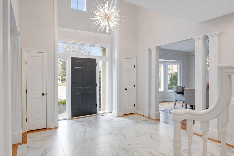 5571 Bristol Ln, Minnetonka, MN 55343