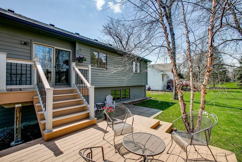 8954 Montegue Ter, Brooklyn Park, MN 55443
