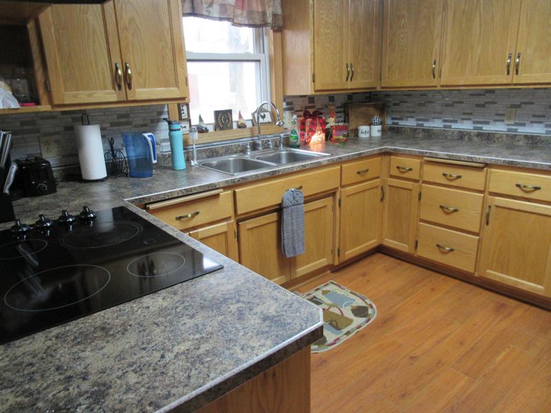 761 4th St W, Holdingford, MN 56340