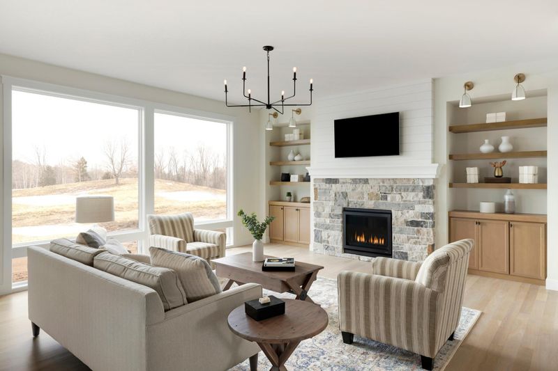 1255 Palmer Dr N, Lake Elmo, MN 55042