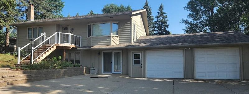 330 19th St, Windom, MN 56101