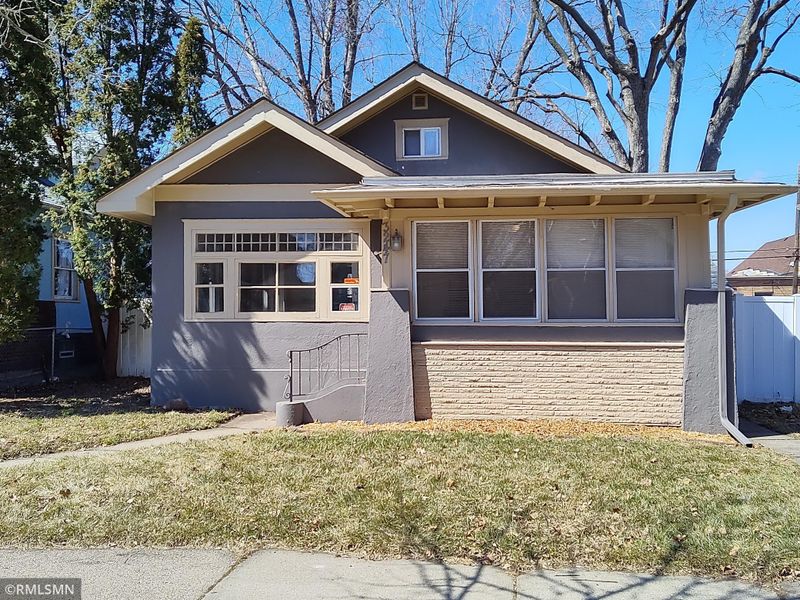 3247 Oliver Ave N, Minneapolis, MN 55412