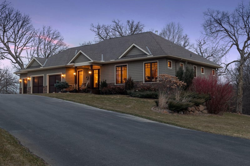 10235 Cannon Woods Trl, Waconia, MN 55387
