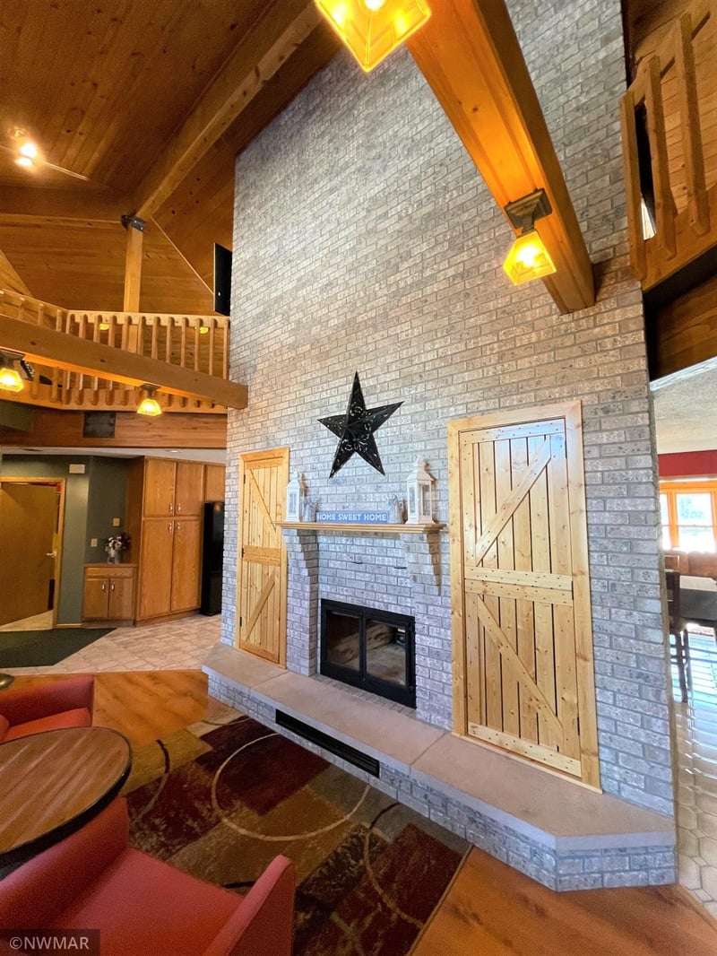 51296 331st St NW, Salol, MN 56756