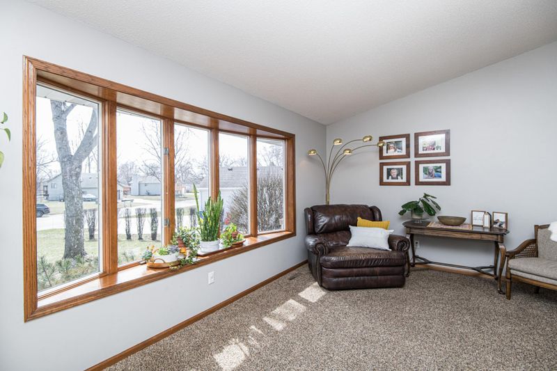 417 10th Ave NW, Byron, MN 55920