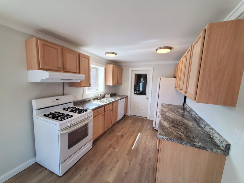 975 N Lincoln Ave, Exeland, WI 54835