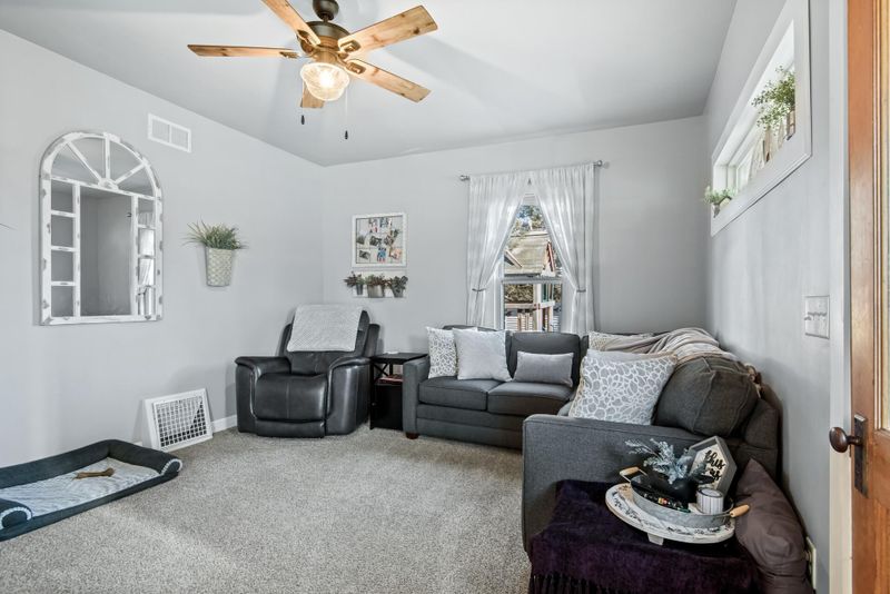 15 Oak Ave N, Maple Lake, MN 55358